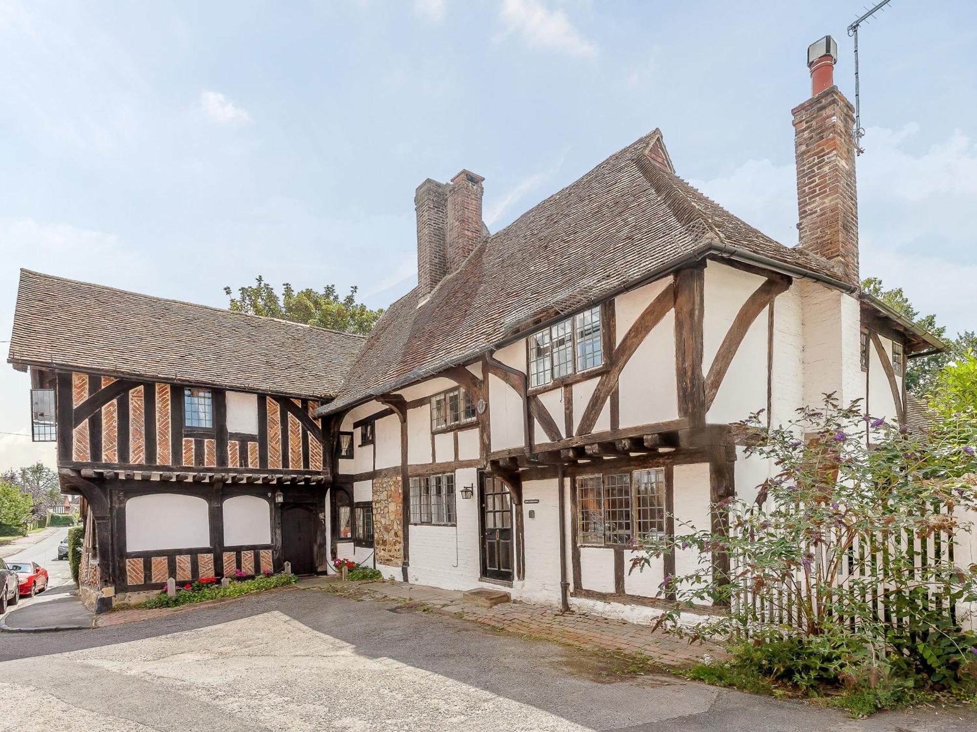 Pollard Cottage Lingfield Exterior photo
